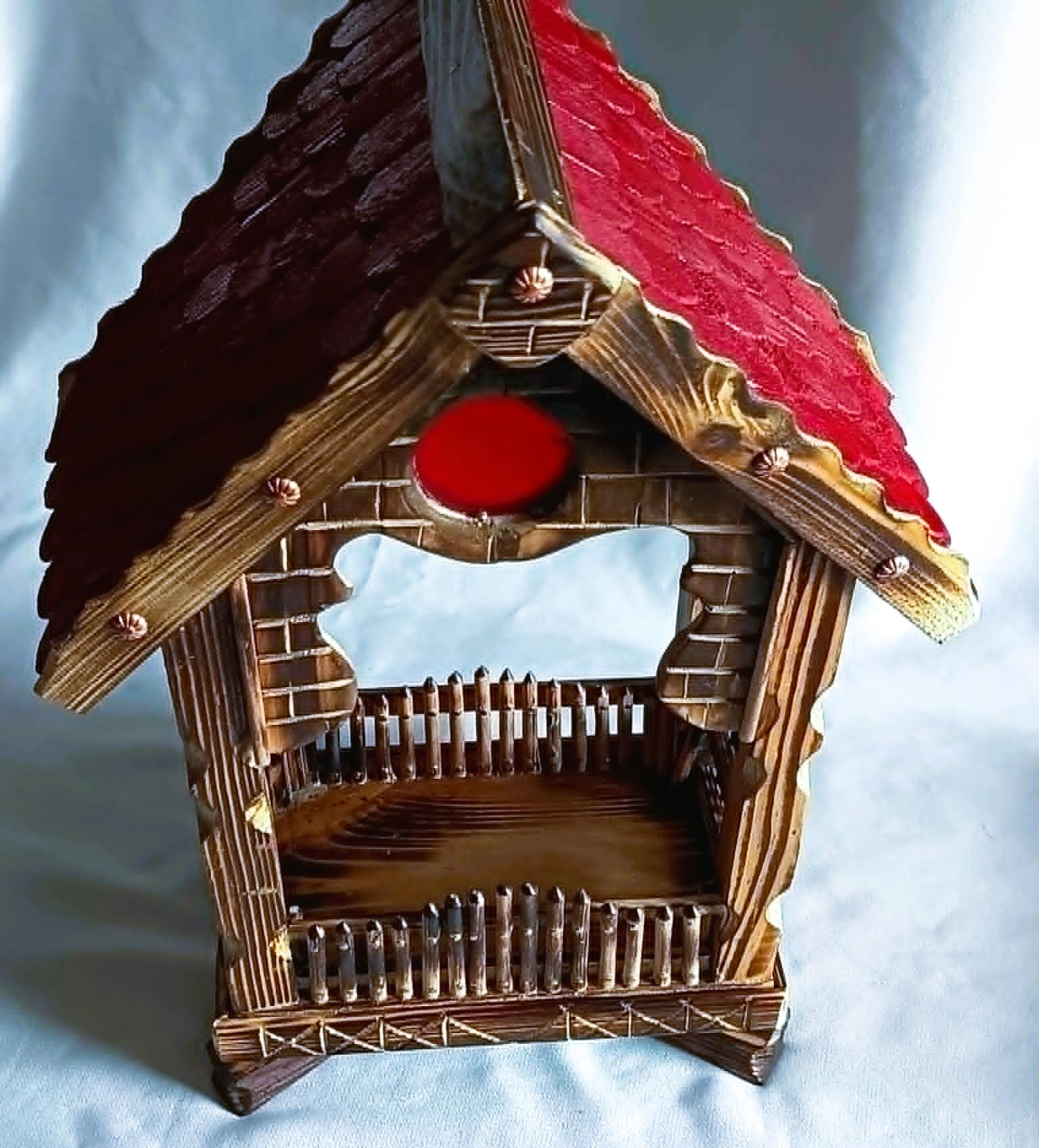 Wyjątkowa , drewniana kapliczka #6 /  Unique wooden shrine   #6