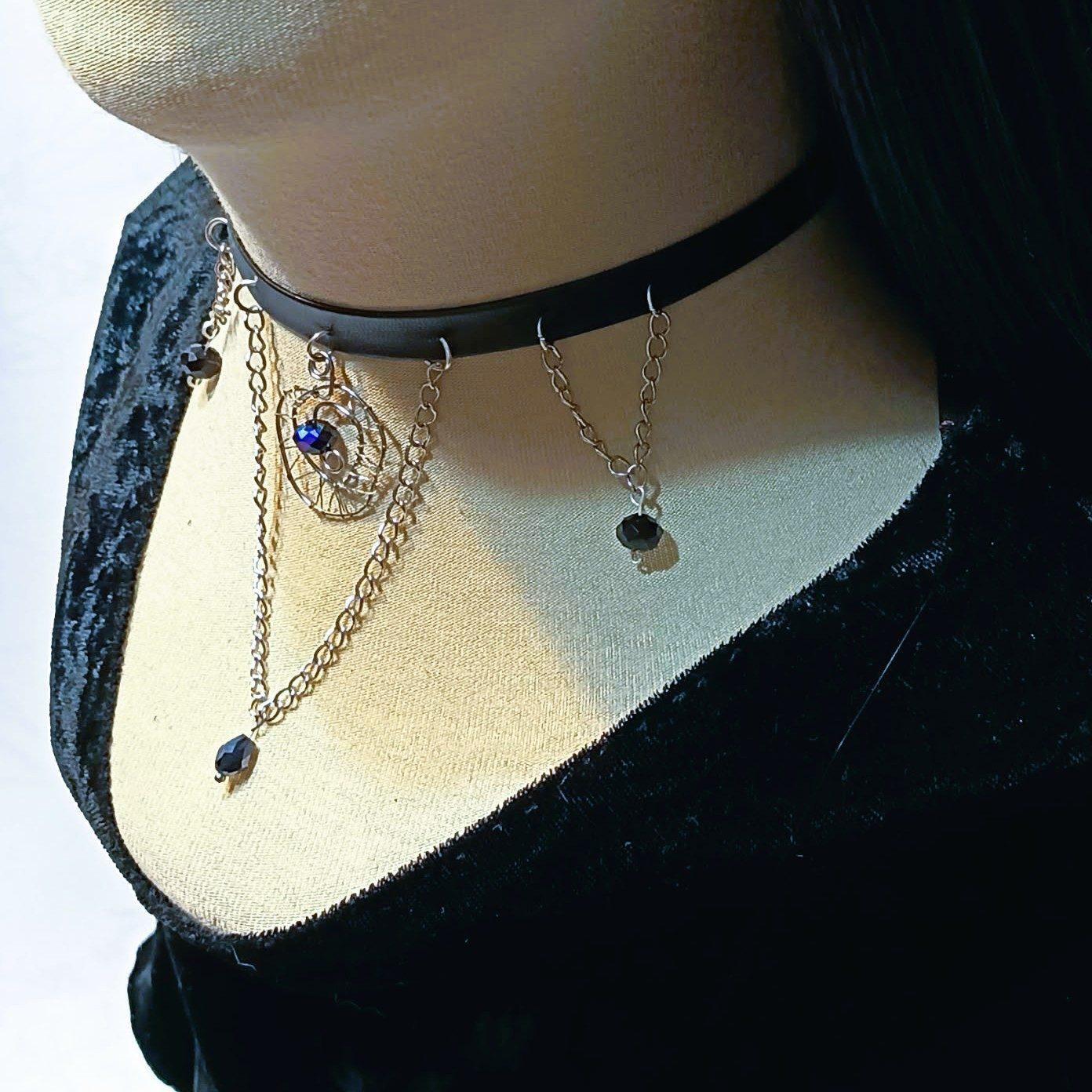 Choker w stylu gotyckim z kryształkami / Gothic-style choker with crystals #0033 3
